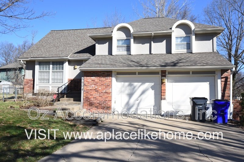 16604 W 142nd Cir, Olathe, KS 66062 property image