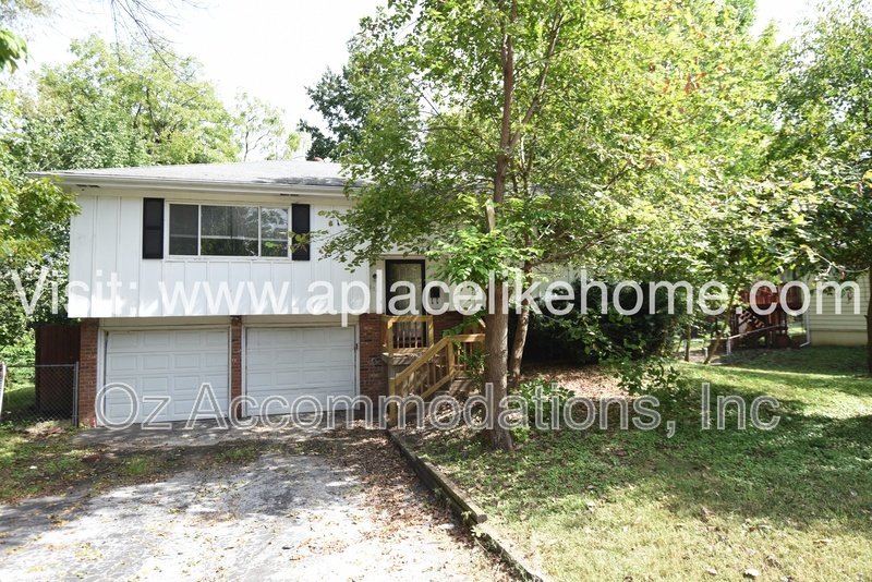 *AVAILABLE NOW* 5521 Perry Ln, Merriam, KS 66203 property image