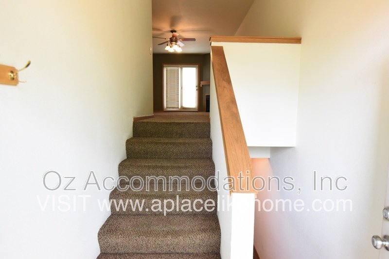 AVAILABLE NOW! 8626 N. Cleveland Ln. Kansas City 45156 property image