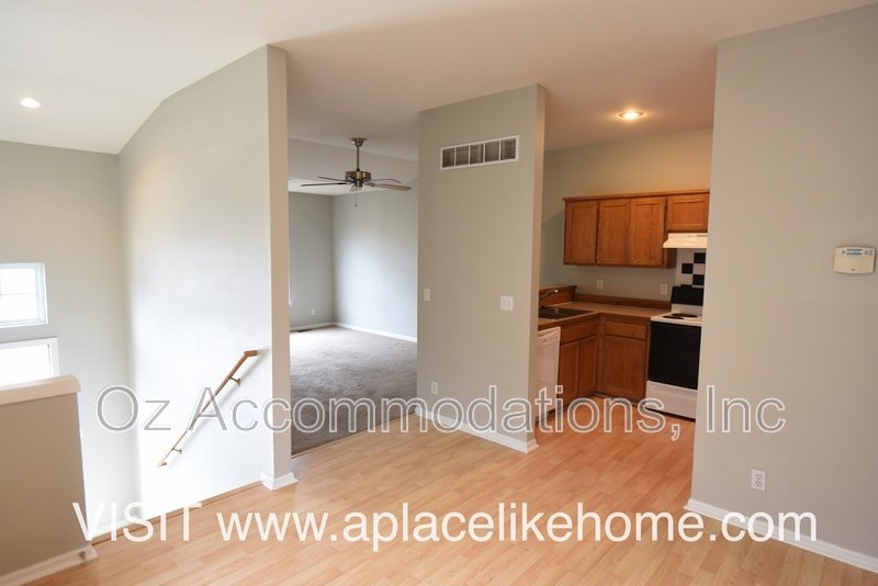 Charming 3-Bedroom, 2-Bath Home in Olathe – Washer & Dryer Included + Lawn Care Provided! property image