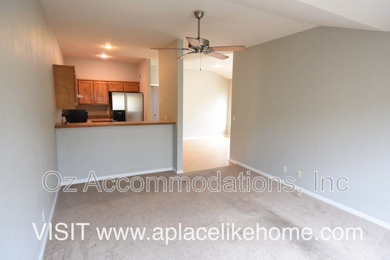 Charming 3-Bedroom, 2-Bath Home in Olathe – Washer & Dryer Included + Lawn Care Provided! property image
