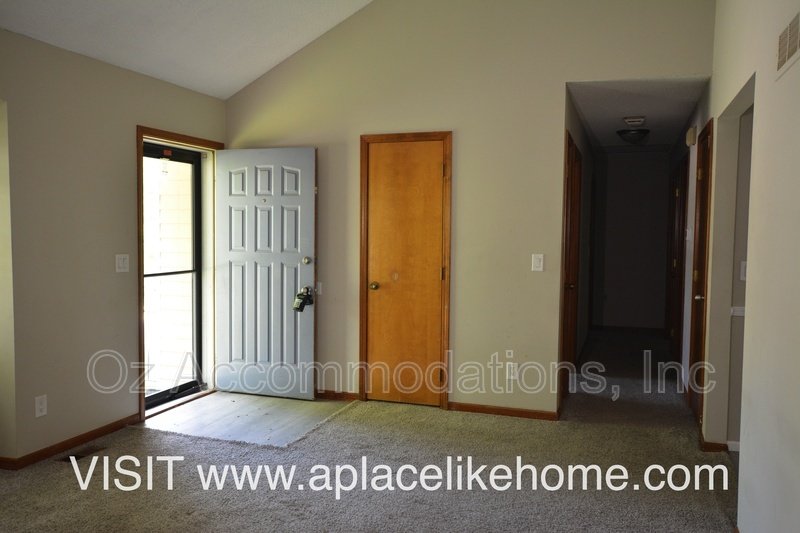 8503 Sarah Ln property image