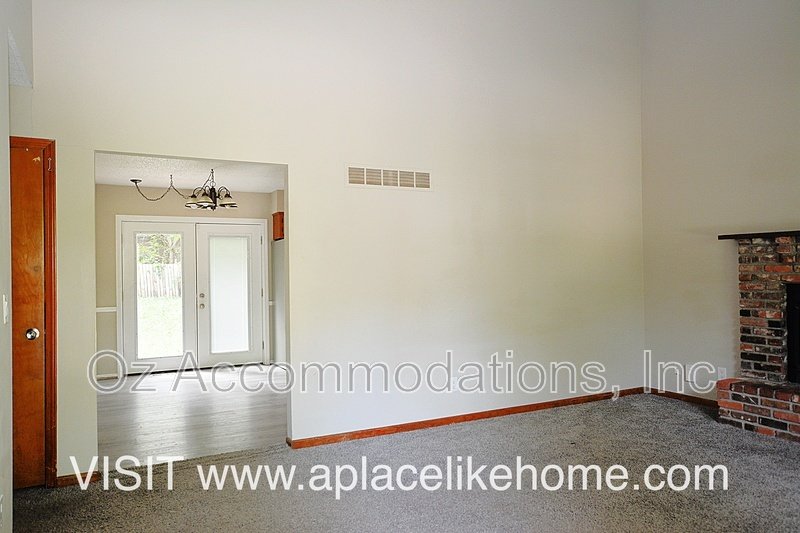 8503 Sarah Ln property image