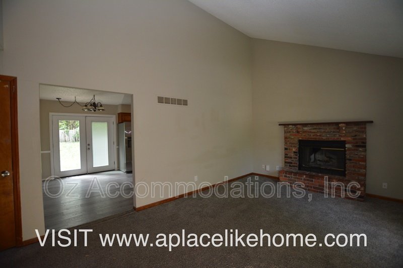 8503 Sarah Ln property image