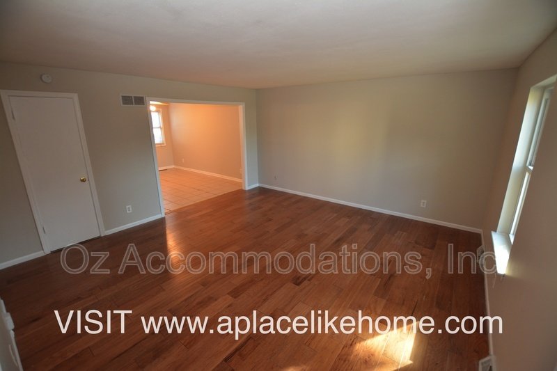 6124 E 129th St property image