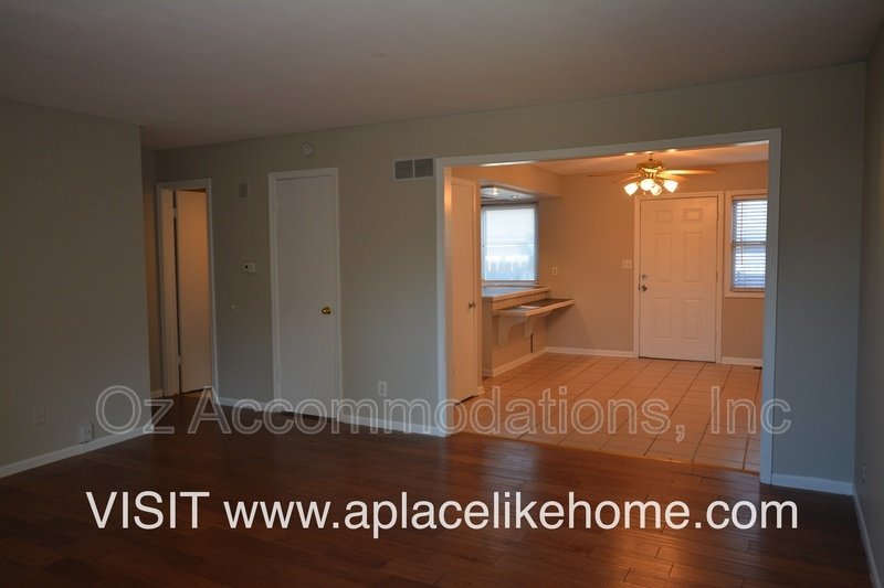 6124 E 129th St property image