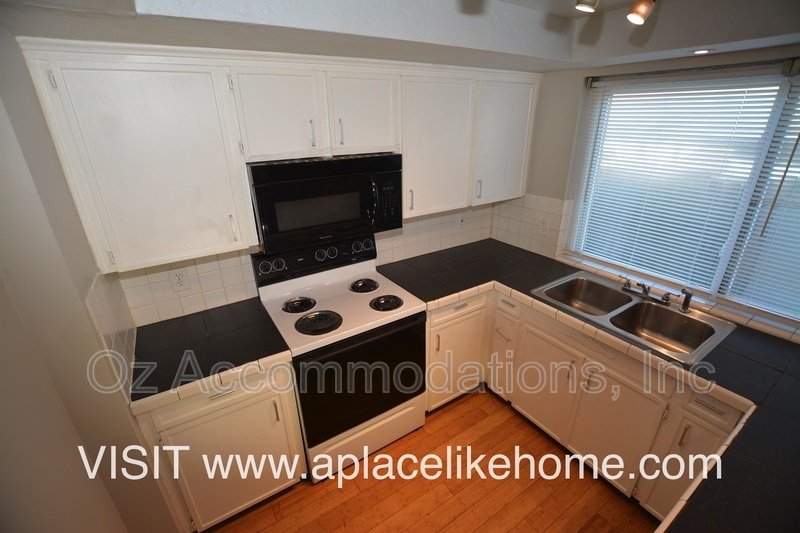 6124 E 129th St property image