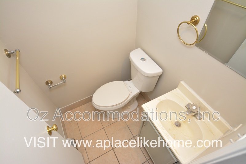 6124 E 129th St property image