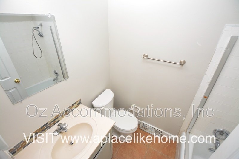 6124 E 129th St property image