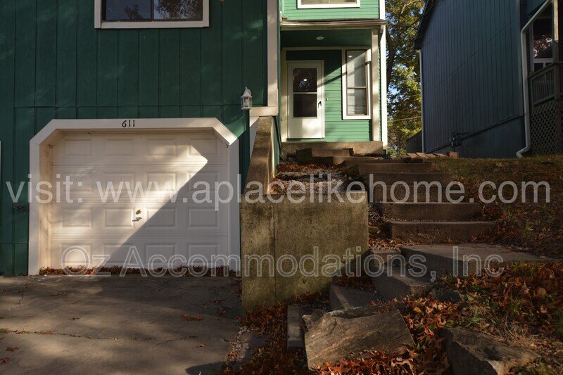 Ready to View - 611 S 13th St, Leavenworth, KS 66048 property image