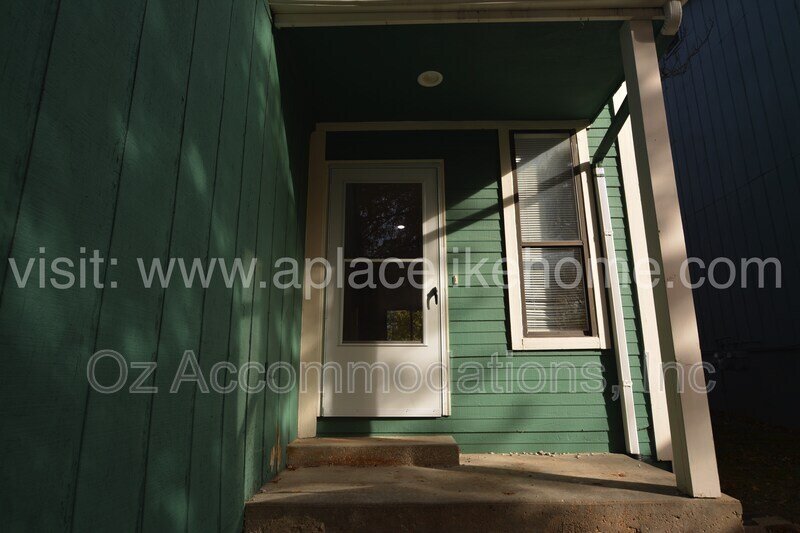 Ready to View - 611 S 13th St, Leavenworth, KS 66048 property image