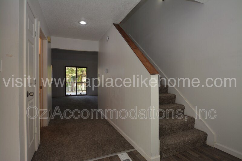 Ready to View - 611 S 13th St, Leavenworth, KS 66048 property image