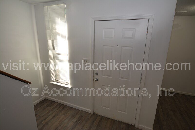 Ready to View - 611 S 13th St, Leavenworth, KS 66048 property image