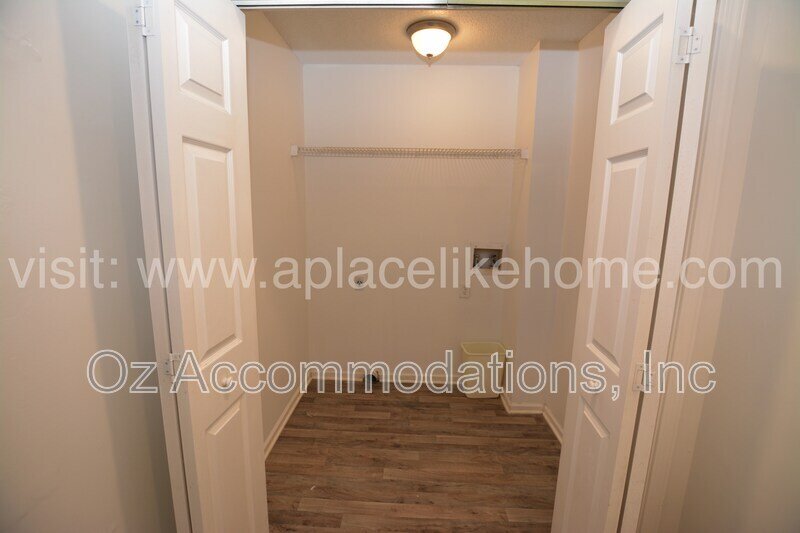 Ready to View - 611 S 13th St, Leavenworth, KS 66048 property image