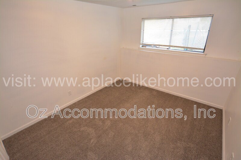 Ready to View - 611 S 13th St, Leavenworth, KS 66048 property image