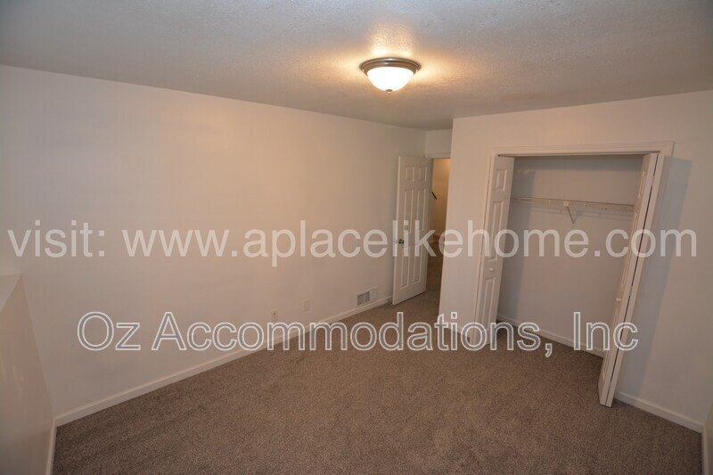 Ready to View - 611 S 13th St, Leavenworth, KS 66048 property image