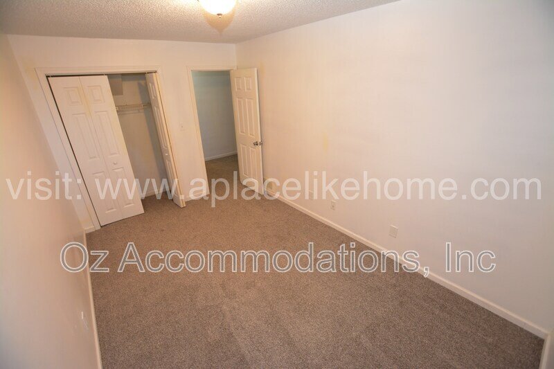 Ready to View - 611 S 13th St, Leavenworth, KS 66048 property image