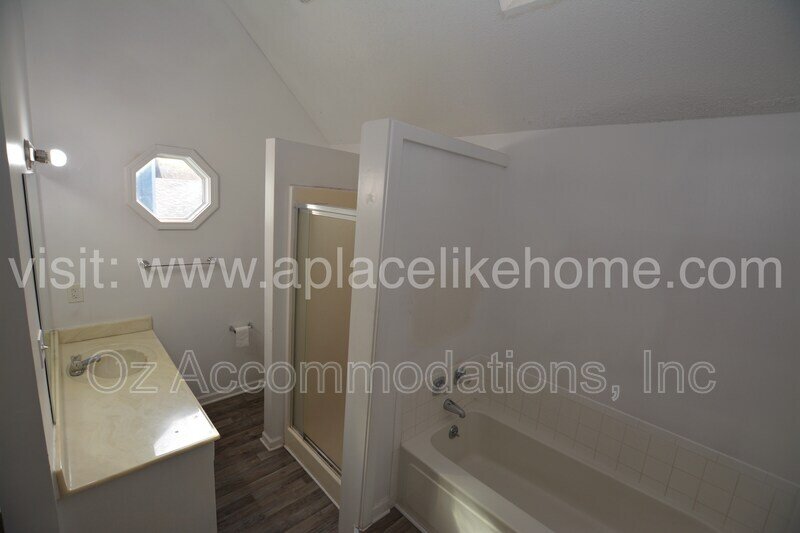 Ready to View - 611 S 13th St, Leavenworth, KS 66048 property image