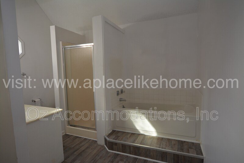 Ready to View - 611 S 13th St, Leavenworth, KS 66048 property image