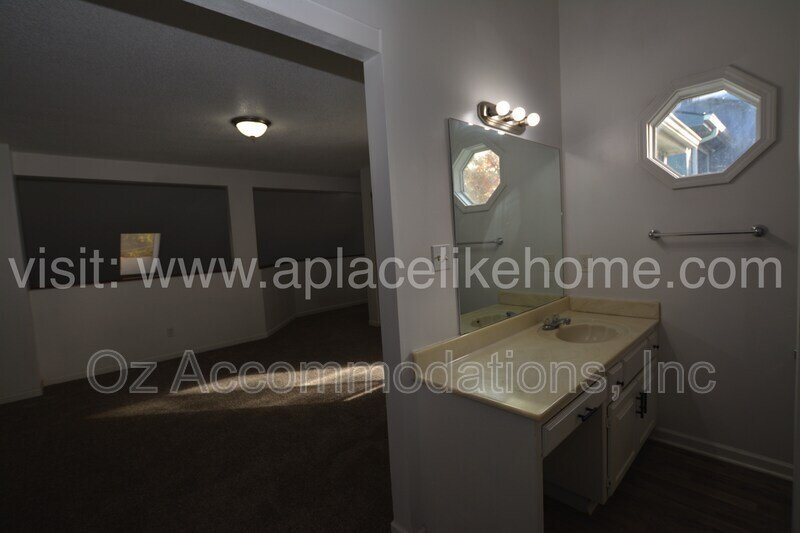 Ready to View - 611 S 13th St, Leavenworth, KS 66048 property image