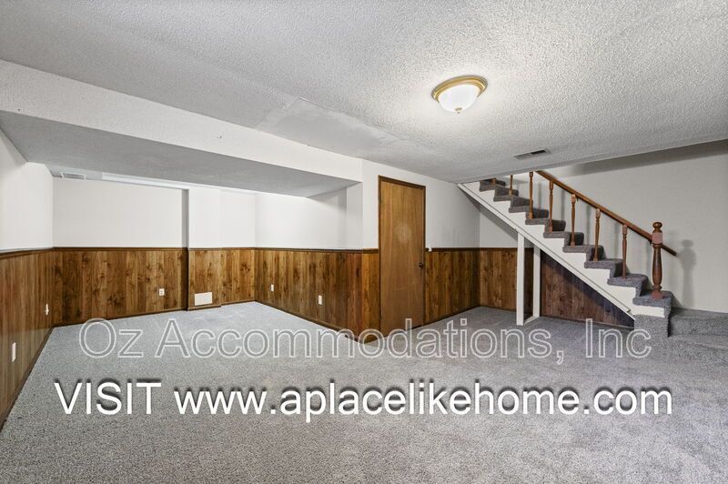 8503 Sarah Ln property image