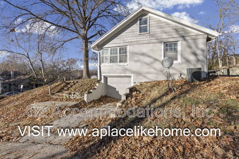 Price Drop! 1501 N 22nd St, Kansas City, KS 66102 property image