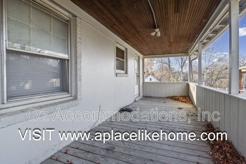Price Drop! 1501 N 22nd St, Kansas City, KS 66102 property image