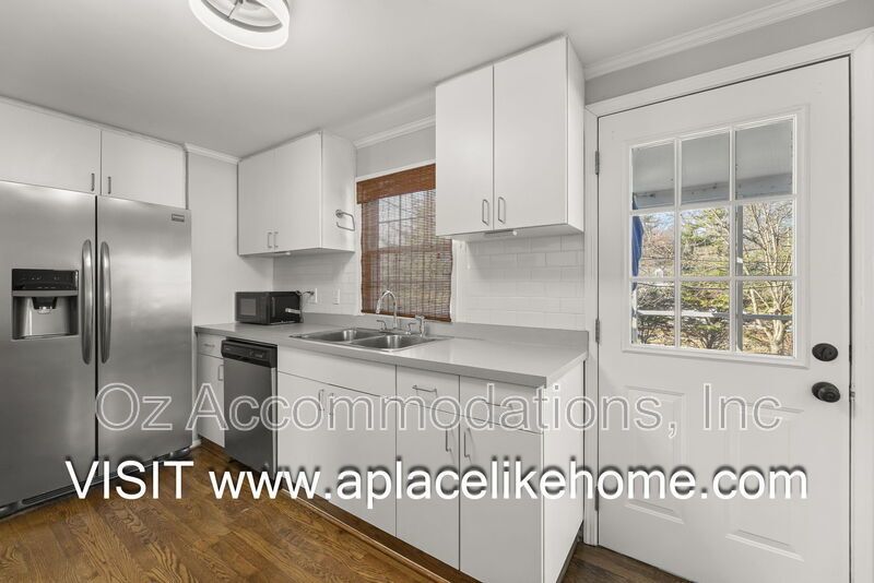 7404 Village Dr property image