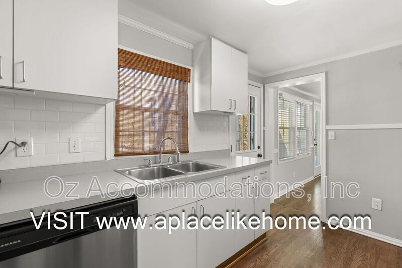 7404 Village Dr property image