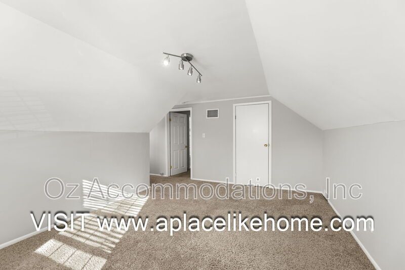 7404 Village Dr property image