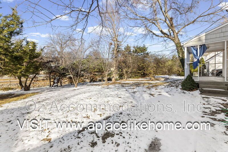 7404 Village Dr property image