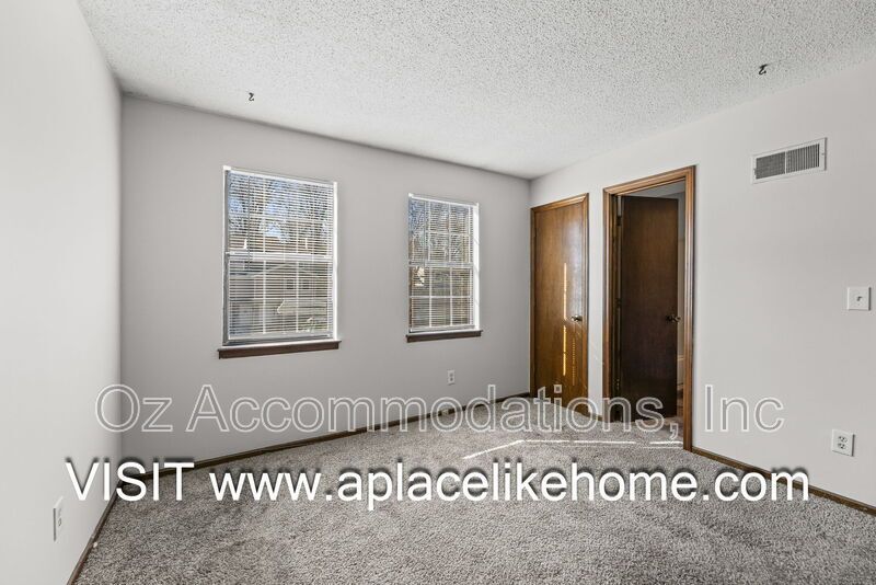 3141 Eaton St, Kansas City, KS 66103 property image