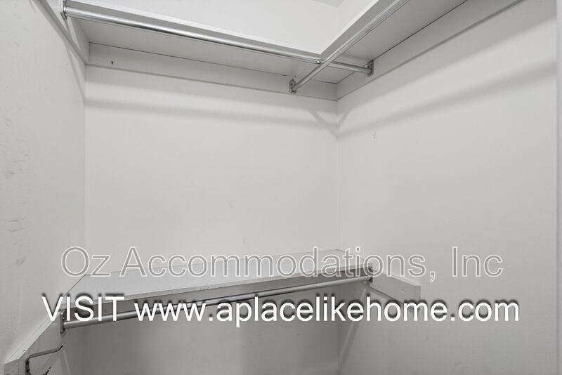8211 W 97th St property image