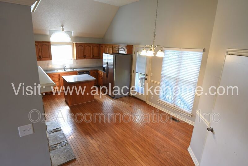 HUGE DECK + PRIVATE FENCED YARD | BLUE VALLEY SCHOOLS property image
