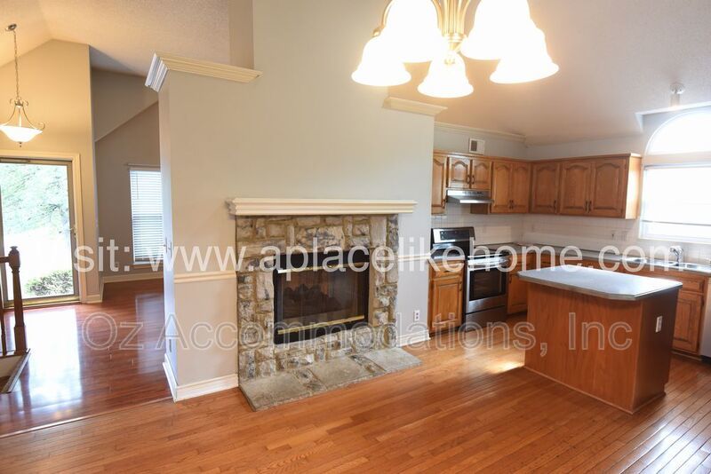 HUGE DECK + PRIVATE FENCED YARD | BLUE VALLEY SCHOOLS property image