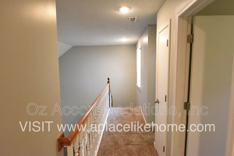 AVAILABLE NOW!! 6301 W 153rd St Overland Park, Kansas 66223 property image