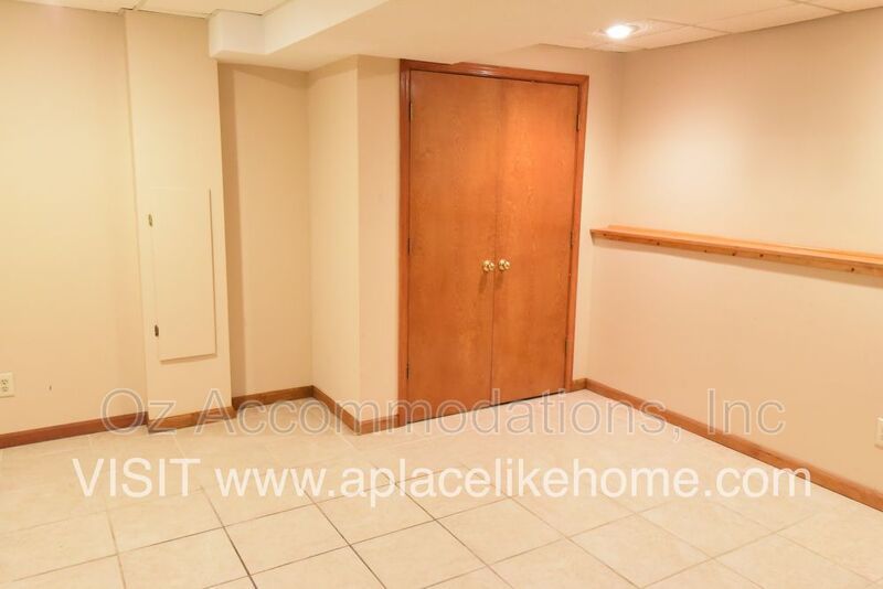 AVAILABLE NOW!! 6301 W 153rd St Overland Park, Kansas 66223 property image