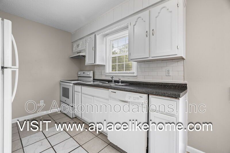 4934 Appleton Ave, Kansas City, MO 64133 property image