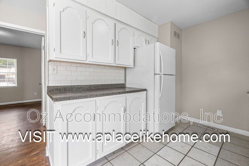 4934 Appleton Ave, Kansas City, MO 64133 property image