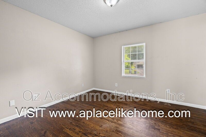 4934 Appleton Ave, Kansas City, MO 64133 property image