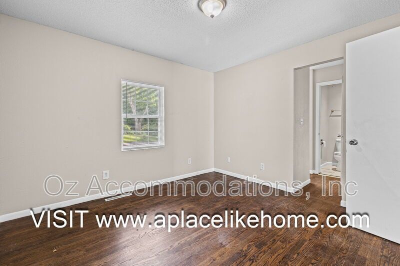 4934 Appleton Ave, Kansas City, MO 64133 property image
