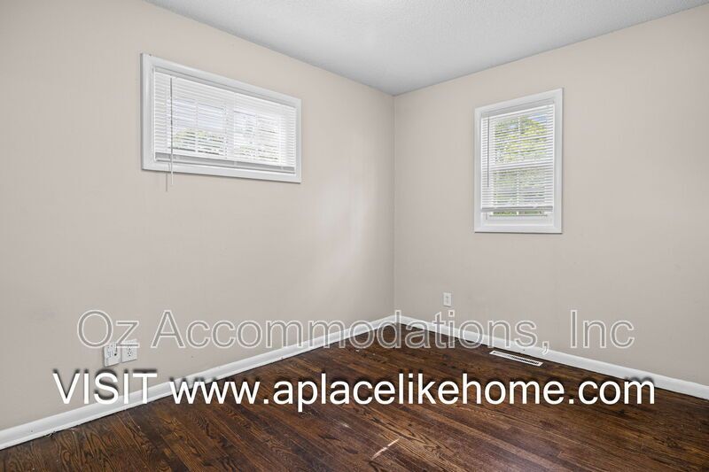 4934 Appleton Ave, Kansas City, MO 64133 property image