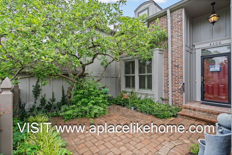 Beautifully Updated home in prestigious Huntington Farms property image