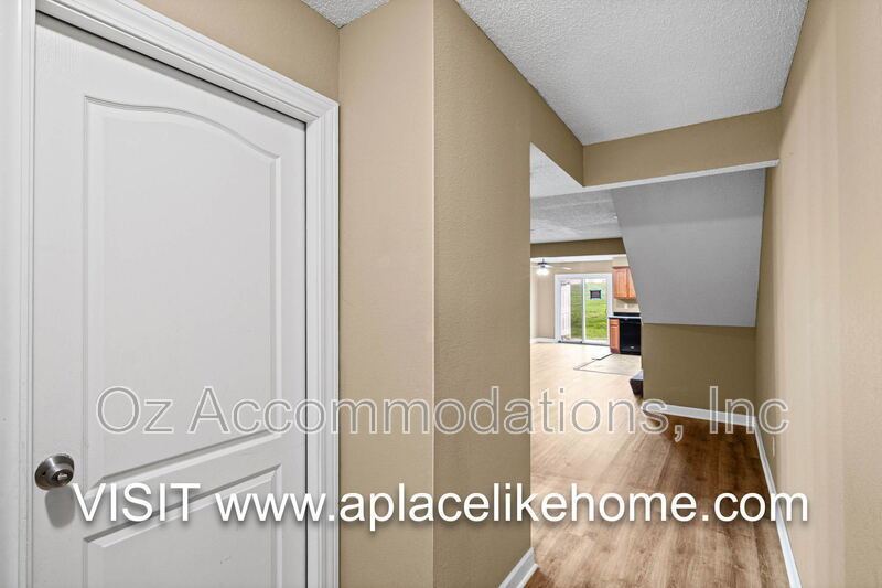 805 SW Imperial Ln property image
