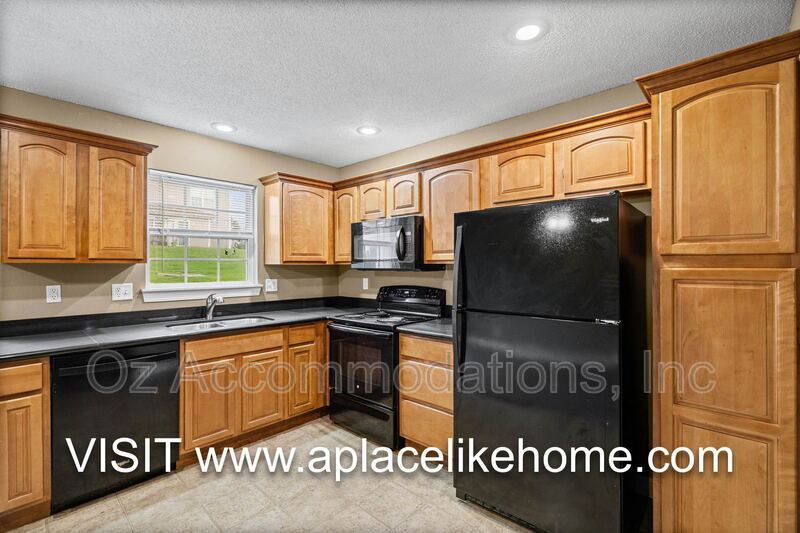 805 SW Imperial Ln property image