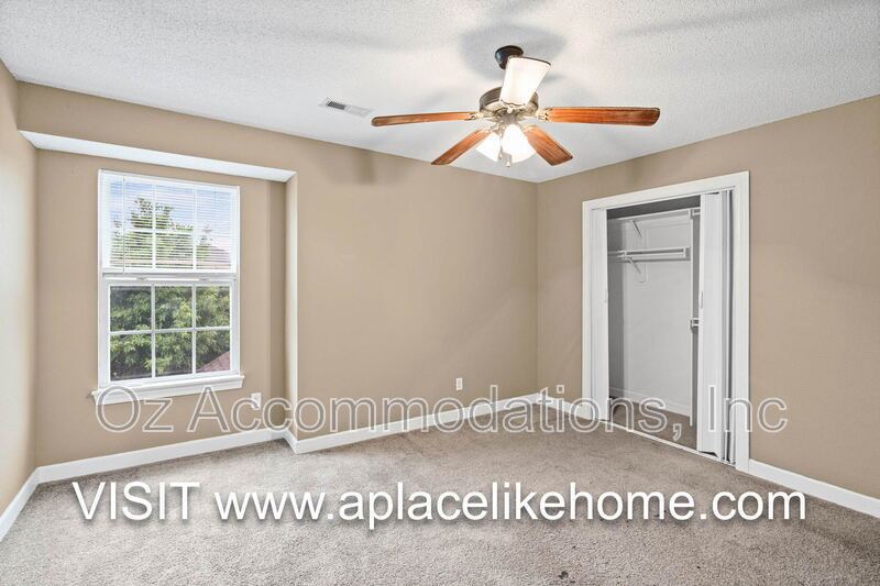 805 SW Imperial Ln property image