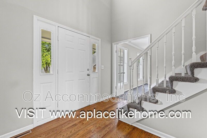 AVAILABLE NOW!! 11626 Woordward St. Overland Park, KS 66210 property image