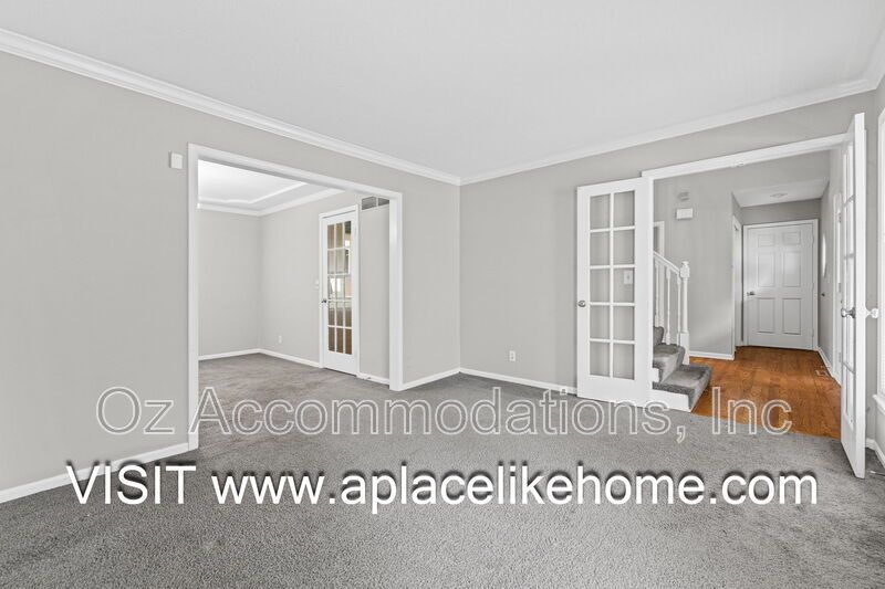 AVAILABLE NOW!! 11626 Woordward St. Overland Park, KS 66210 property image