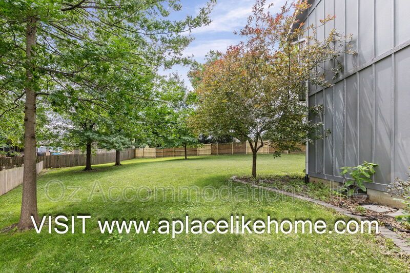 AVAILABLE NOW!! 11626 Woordward St. Overland Park, KS 66210 property image