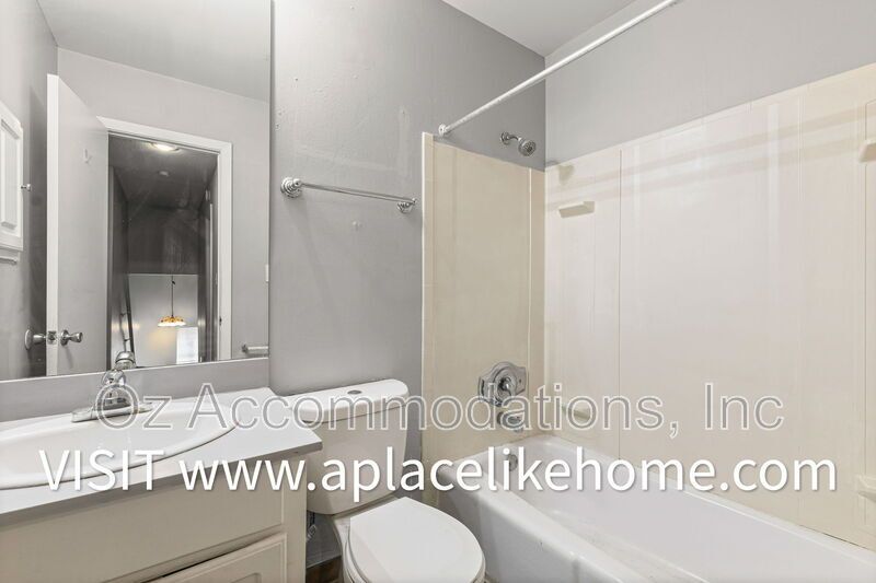 9702 Sheperds Dr, Unit B property image